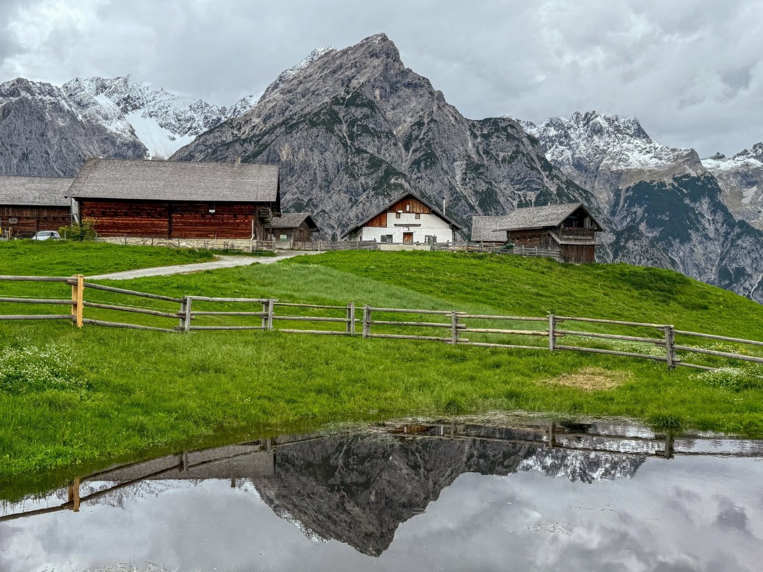 Villaggio di Terfens, Facebook